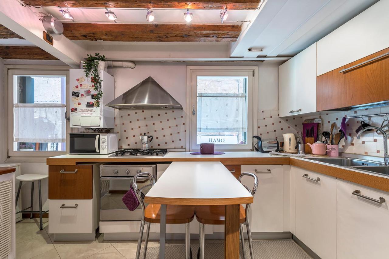 Piccolo - Cozy Studio In The Heart Of Authentic البندقية المظهر الخارجي الصورة