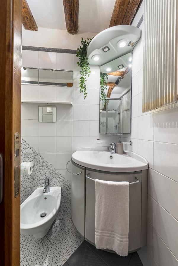 Piccolo - Cozy Studio In The Heart Of Authentic البندقية المظهر الخارجي الصورة